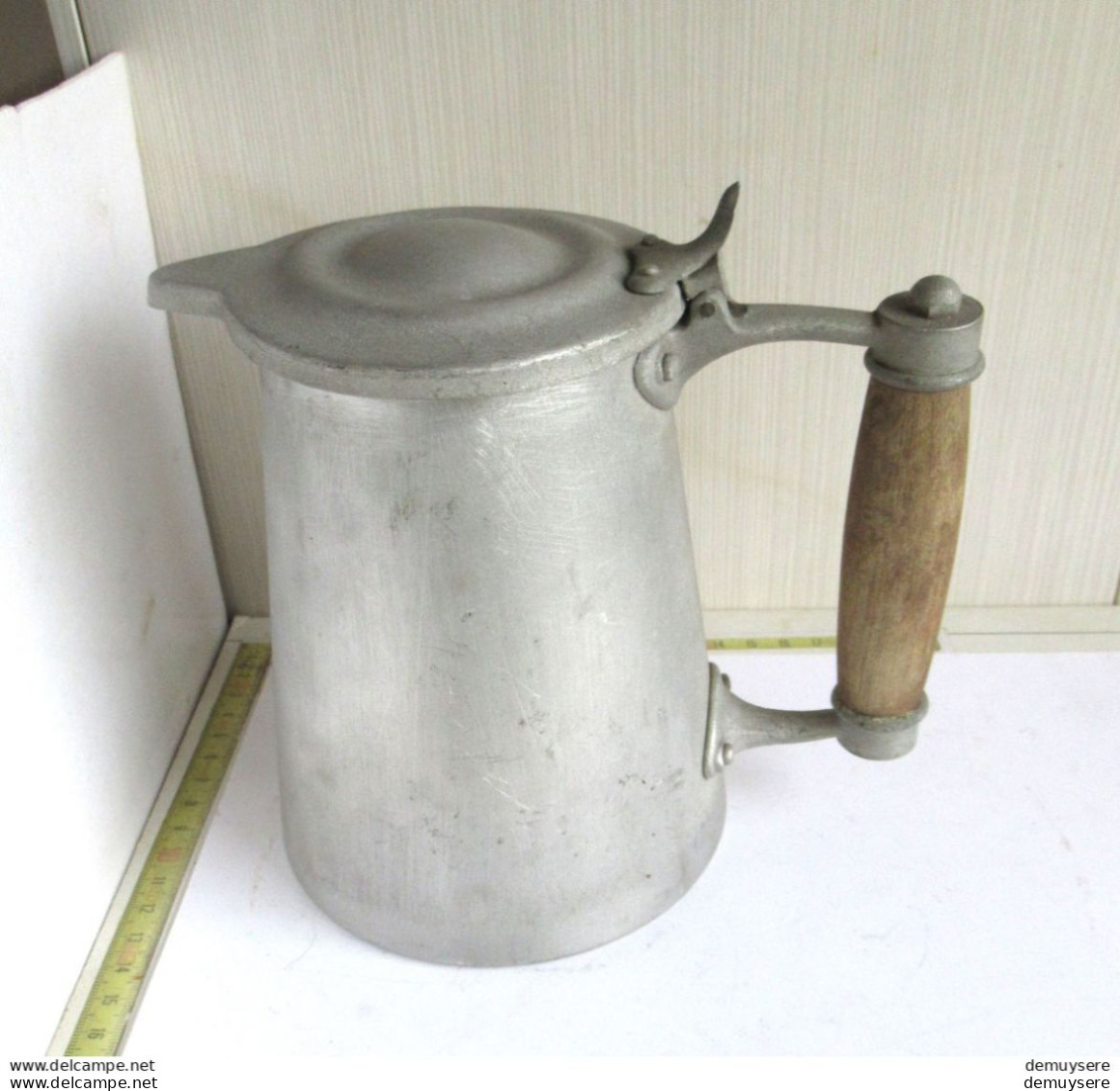 0404 20  -KAS  -30 -20-   POT ALLEMAND EN ALUMINIUM WWII - ALUMINIUM DUITSE POT WWII - Wc.A. 107 - 15 X 12 CM - 220 GRAM - Equipement