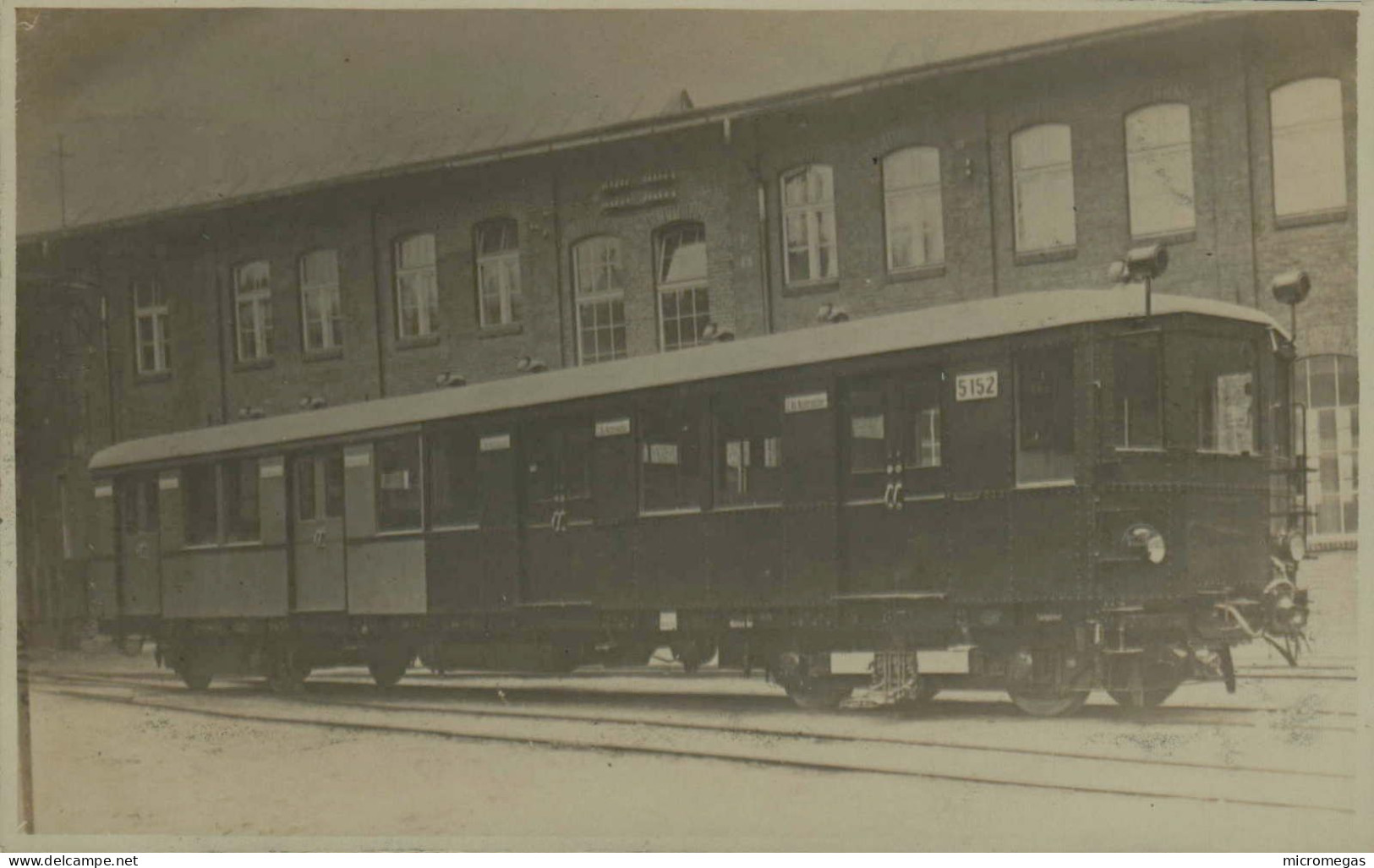 Berlin - Chemin De Fer De Banlieue - Automotrice électrique - Trains