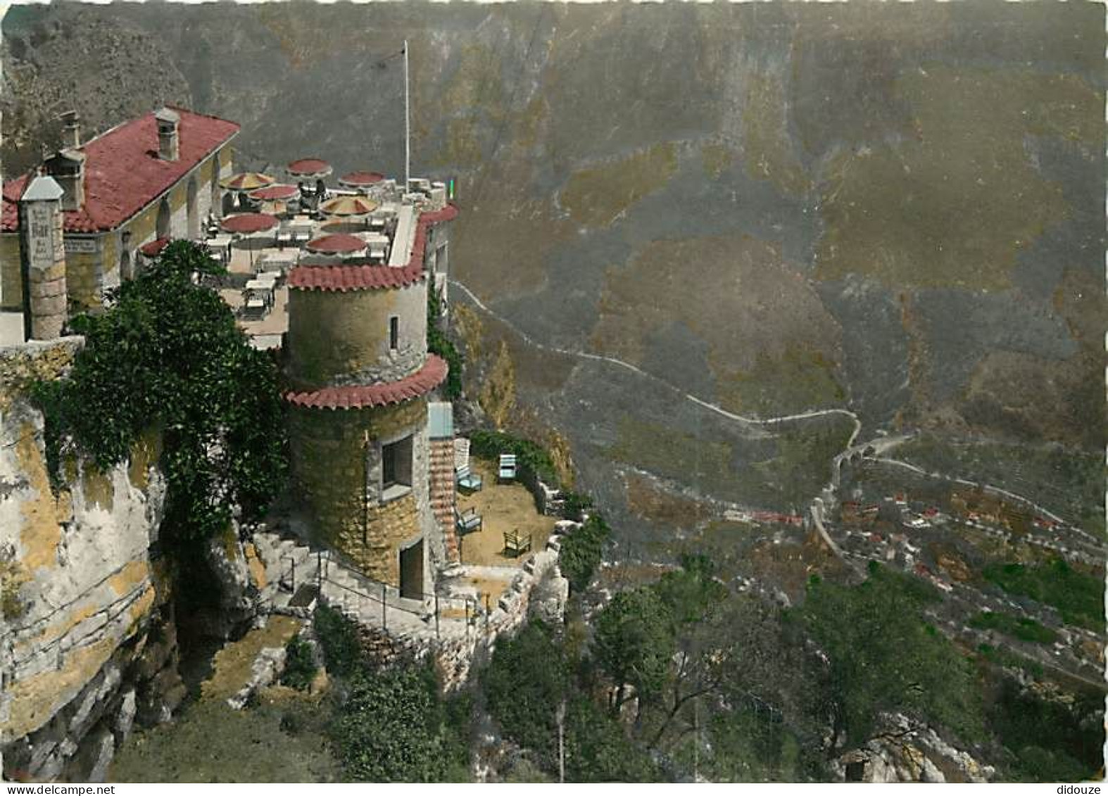 06 - Gourdon - Le Vieux Château - Le Nid D'Aigle - Mention Photographie Véritable - Carte Dentelée - CPSM Grand Format - - Gourdon