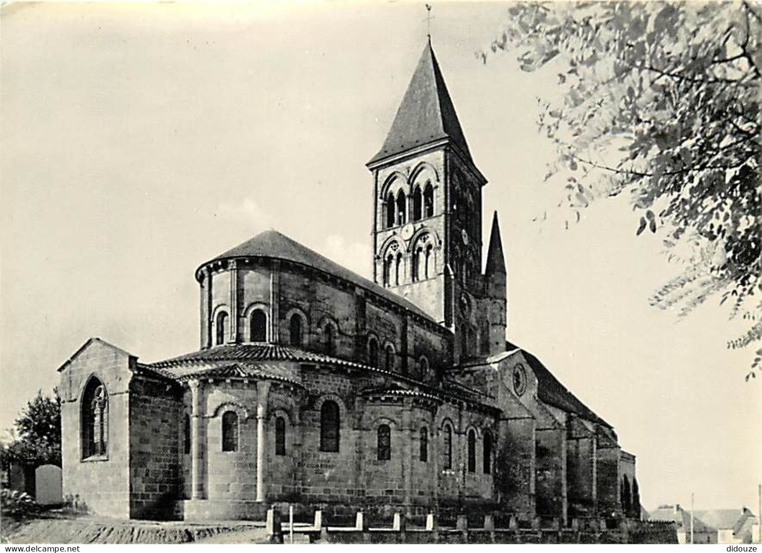 03 - Saint Menoux - Eglise Abbatiale - CPSM Grand Format - Carte Neuve - Voir Scans Recto-Verso - Other & Unclassified