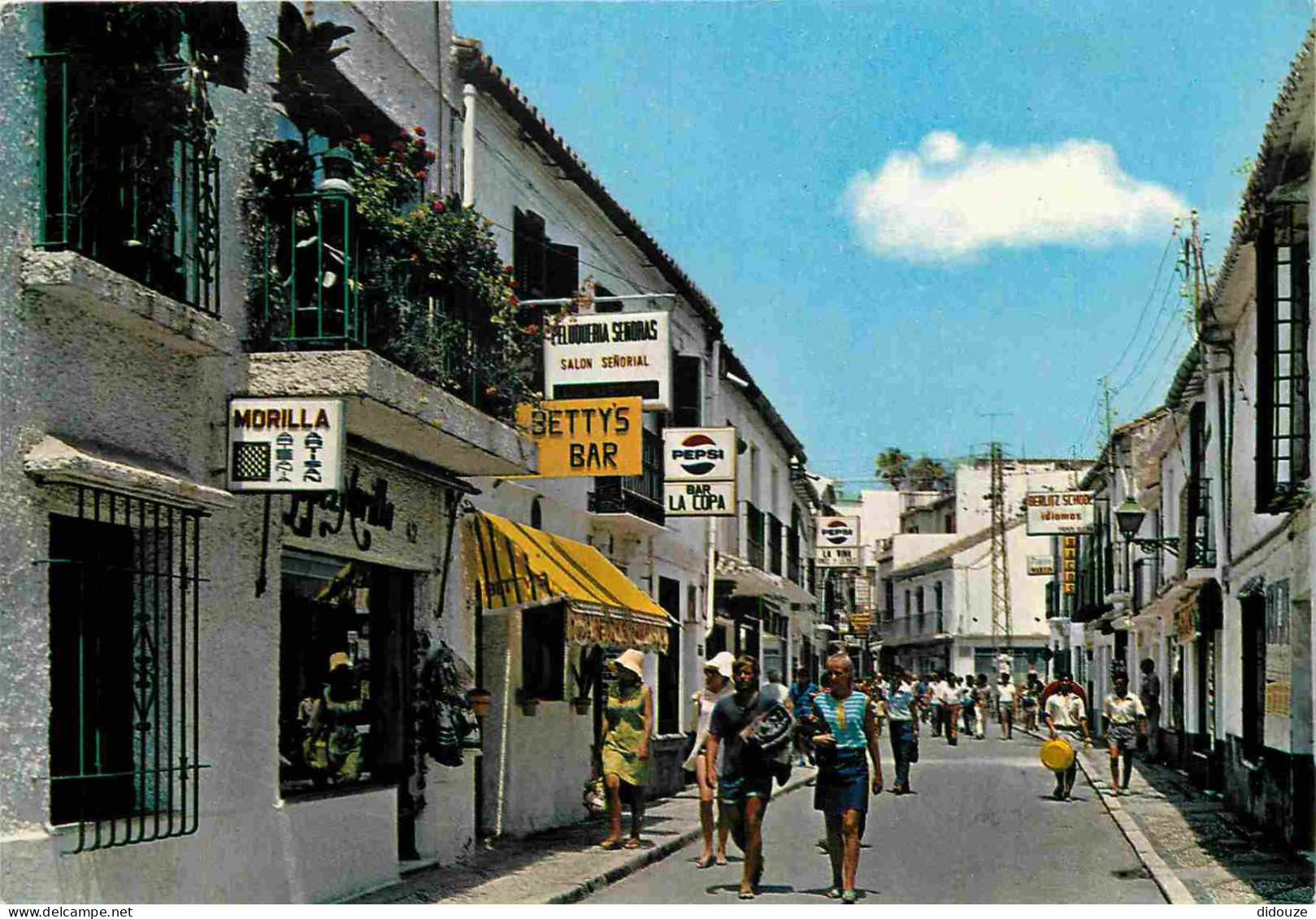 Espagne - Espana - Andalucia - Torremolinos - Calle San Miguel - Rue St Michel - Commerces - CPM - Voir Scans Recto-Vers - Málaga