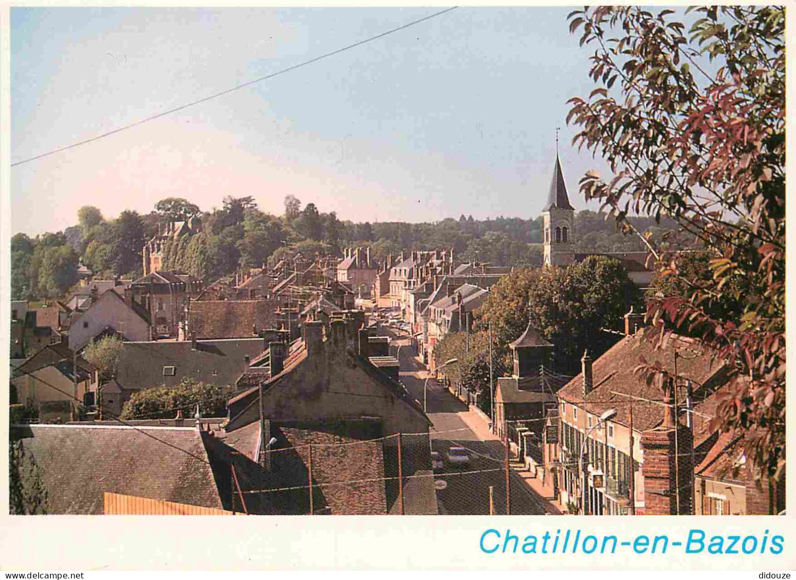 58 - Chatillon En Bazois - Vue Générale - La Rue Principale L'Église Et Le Château - CPM - Voir Scans Recto-Verso - Chatillon En Bazois