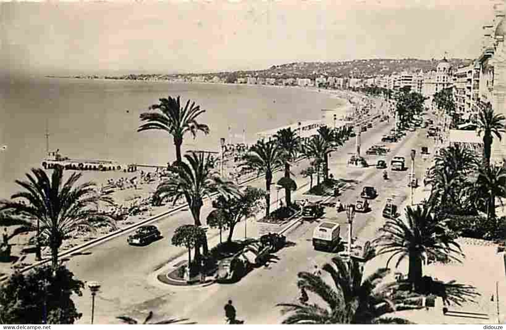 06 - Nice - La Promenade Des Anglais - Automobiles - CPM - Voir Scans Recto-Verso - Transport (road) - Car, Bus, Tramway