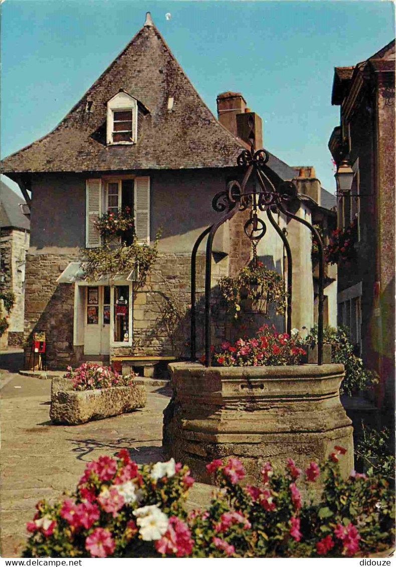 Régions - Bretagne - Maisons Fleuries - CPM - Etat Trou De Punaise Visible - Voir Scans Recto-Verso - Bretagne