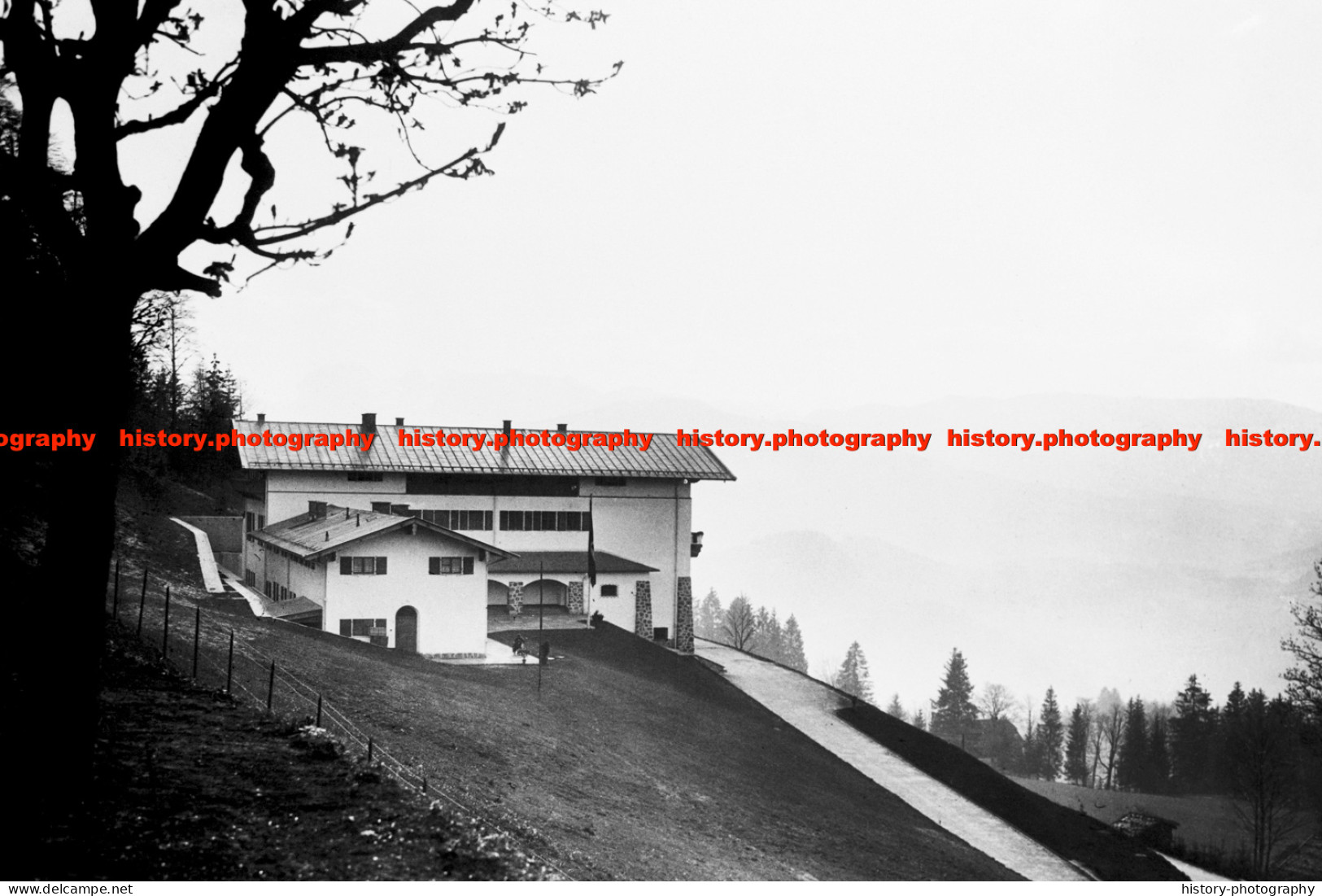 F015002 Adolf Hitler. Home. Berghof. Berchtesgaden - REPRODUCTION - Other & Unclassified