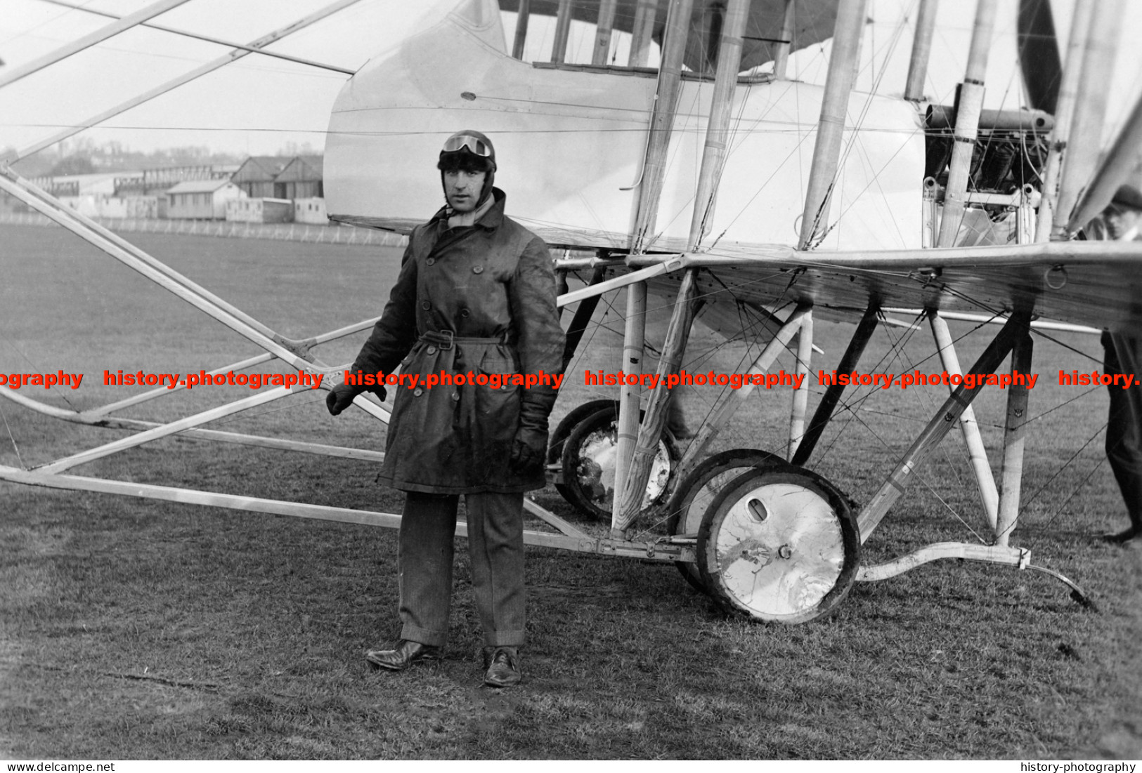 F015785 William Taylor Birchenough. Aviator. Maurice Farman Biplane. Hendon. 1912 - REPRODUCTION - Other & Unclassified