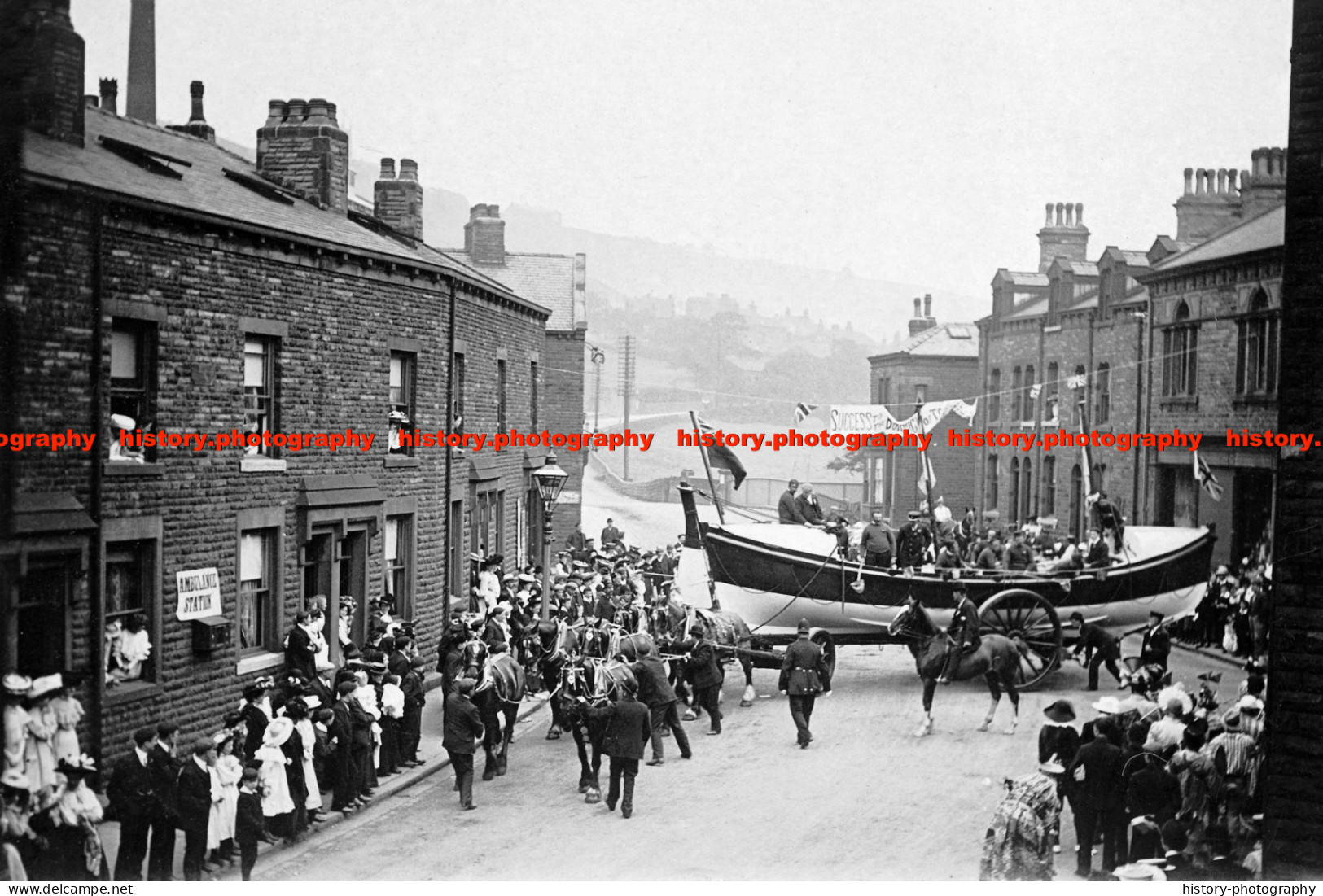 F015783 People In The Streets Watching Lifeboat Parade. Todmorden. West Yorkshire. 1906 - REPRODUCTION - Other & Unclassified