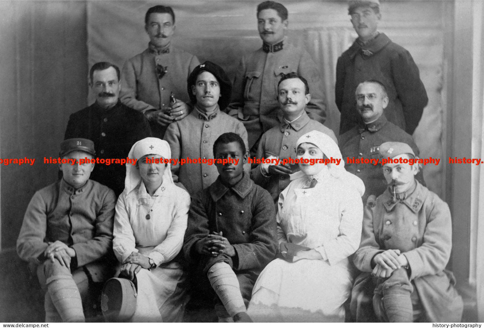 F015762 French Military Hospital. Nurses And Soldiers. WW1. 28.10 1916 - REPRODUCTION - Other & Unclassified