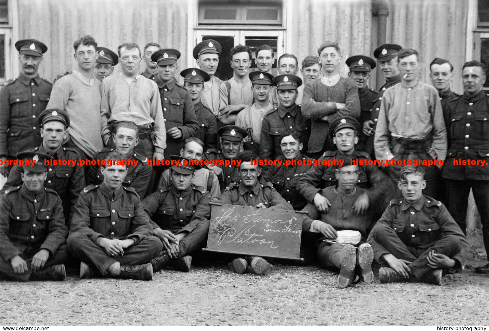 F015747 Sinn Feiners. A Photo With Men In Uniform. WW1.1916 - REPRODUCTION - Other & Unclassified