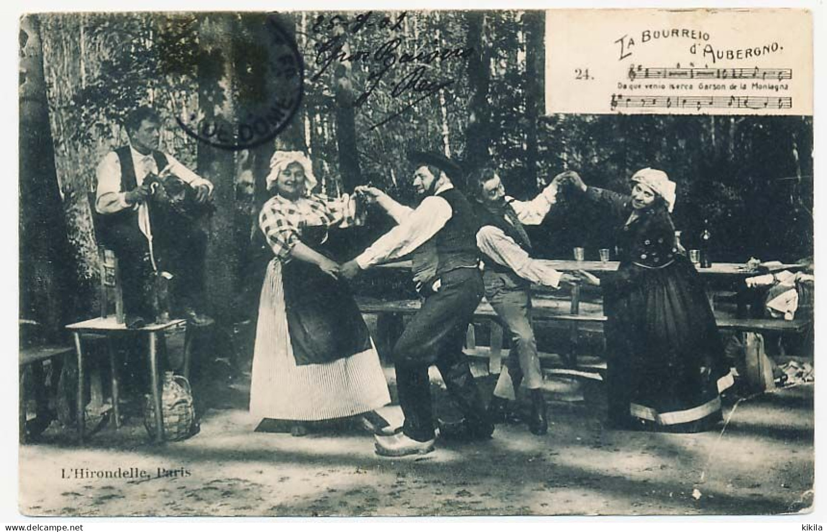 CPA 9 X 14 Costume Folklorique AUVERGNE (7) La Bourrée Danse Sabot  La Bourreio D'Auvergno - Costumes