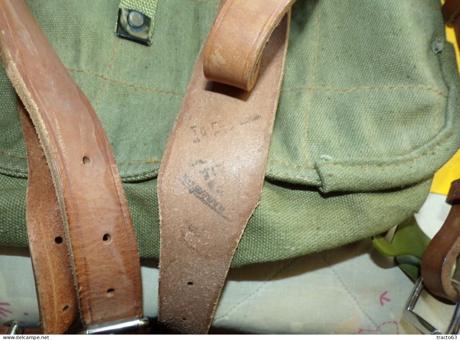 SAC A DOS ROMANIAN ARMY BACKPACK CANVAS WWII , EMPLACEMENT POUR LE CASQUE , TAMPON SUR LES SANGLES  ,FERMETURE PAR CORDA - Equipaggiamento