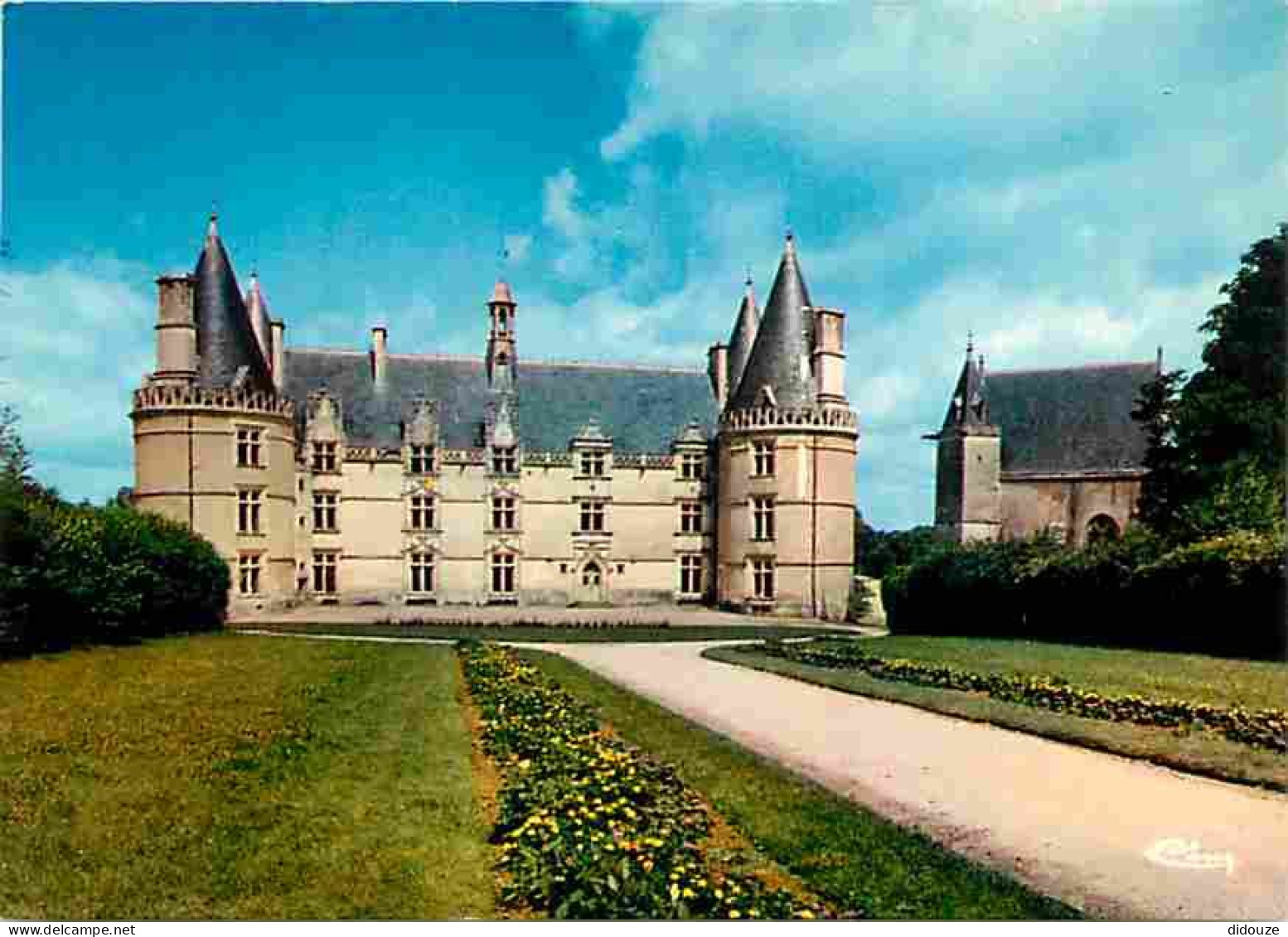 86 - Gençay - Le Château De La Roche - CPM - Voir Scans Recto-Verso - Gencay