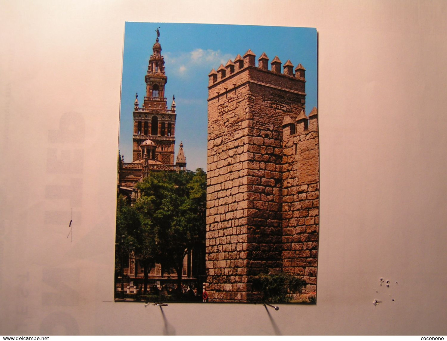 Sevilla - Murallas Del Alcazar - Al  Fondo, La Giralda - Sevilla (Siviglia)