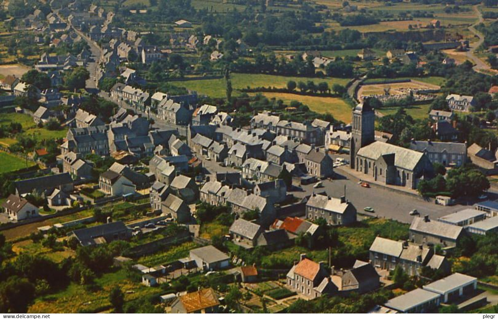 0-50349 02 01 - MONTMARTIN SUR MER - L'ENSEMBLE DU BOURG - Montmartin Sur Mer