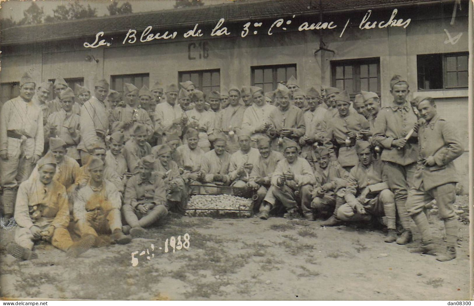 CARTE PHOTO NON IDENTIFIEE LES BLEUS DE LA 3 EME CIE AUX PLUCHES - Zu Identifizieren