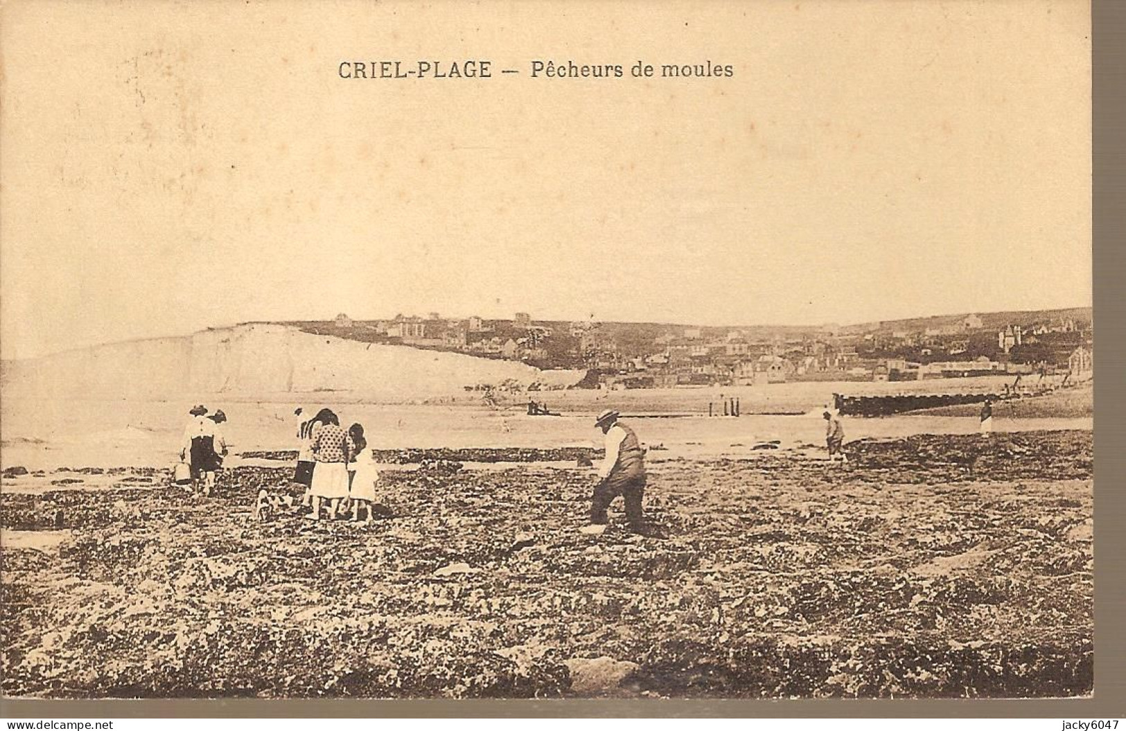 76 - Criel-Plage - Pêcheurs De Moules - Criel Sur Mer