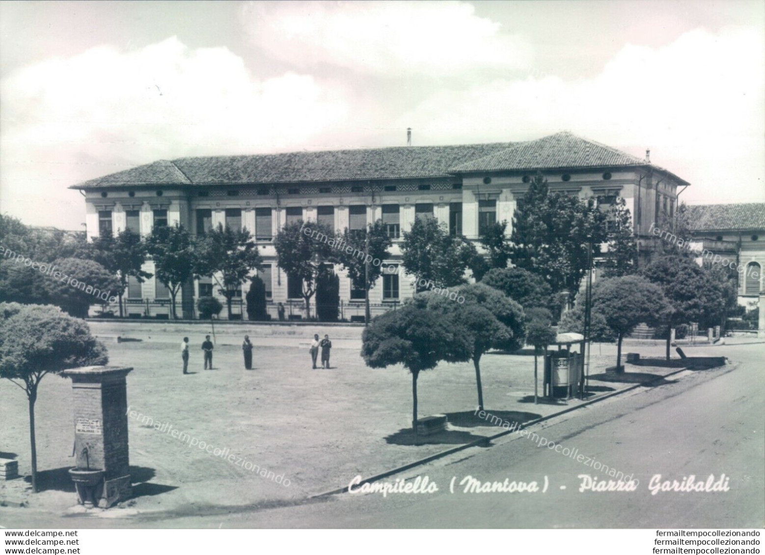 P533 Cartolina Campitello Piazza Garibaldi Provincia Di Mantova - Mantova