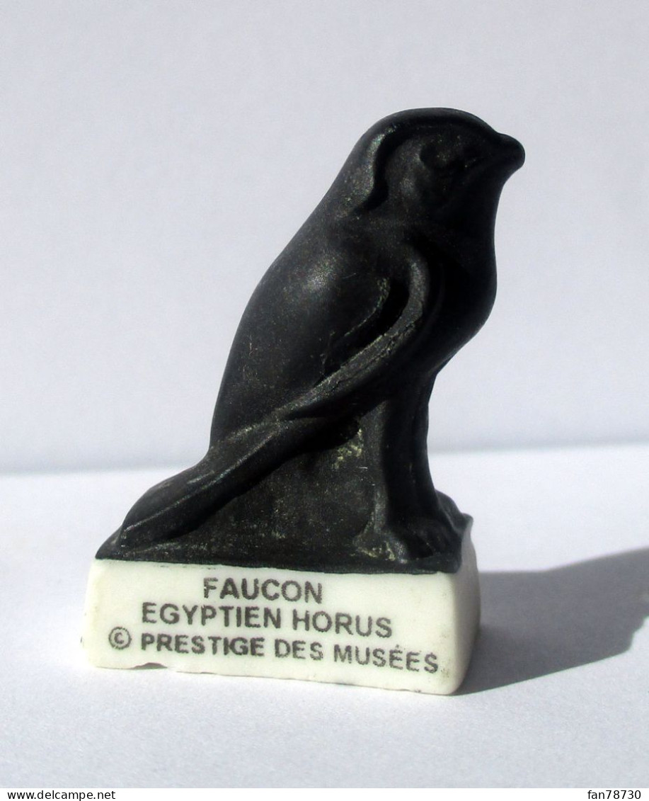 Fève Mate - Egypte - Faucon Horus - Prestige Des Musées 1999 - Frais Du Site Déduits - Tiere