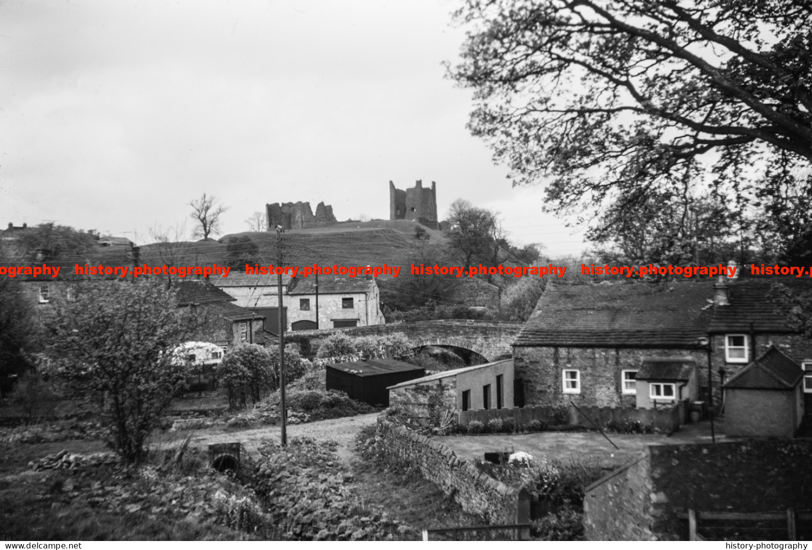 Q002848 Brough Castle. Cumbria. 1974 - REPRODUCTION - Andere & Zonder Classificatie