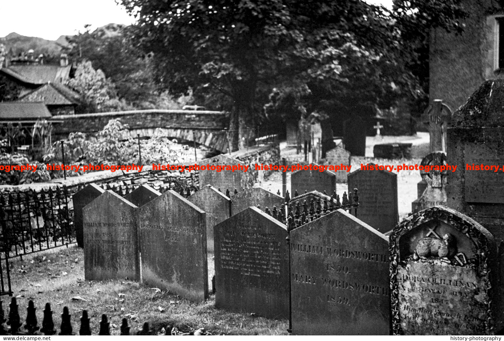 Q002824 William Wordsworth Grave. St Oswalds Church. Cumbria. 1960s - REPRODUCTION - Andere & Zonder Classificatie