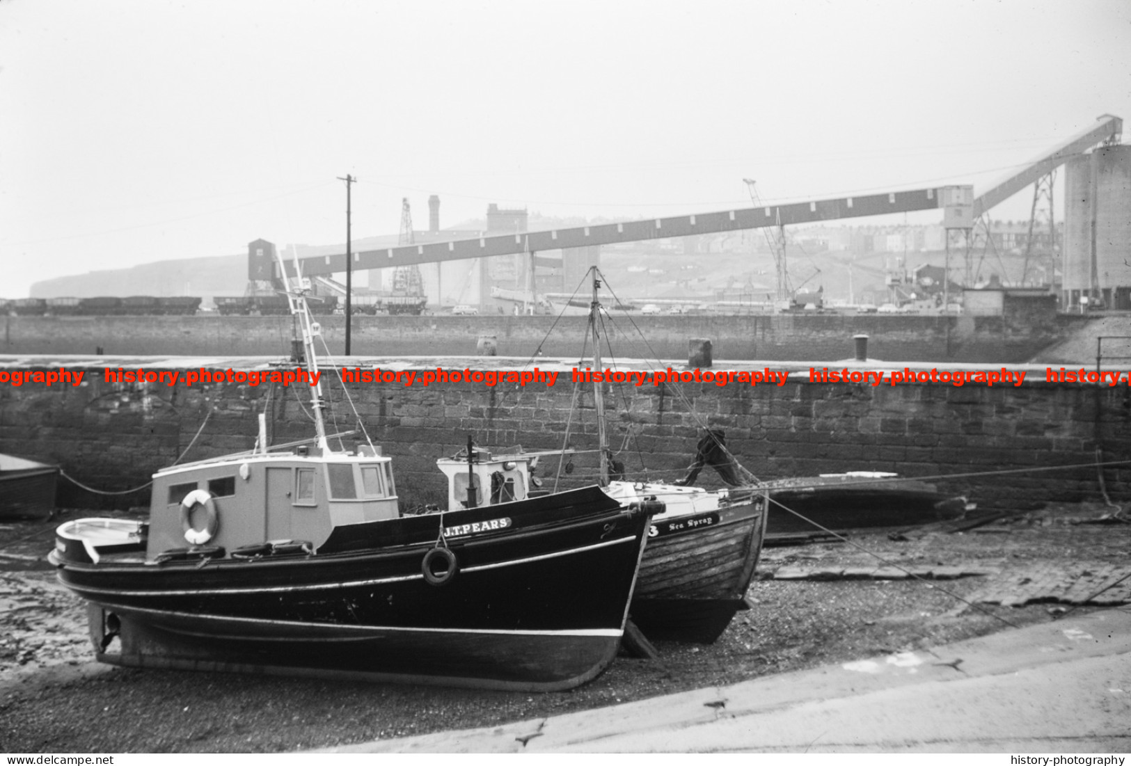 Q002806 Whitehaven Harbour. Cumbria. 1973 - REPRODUCTION - Andere & Zonder Classificatie