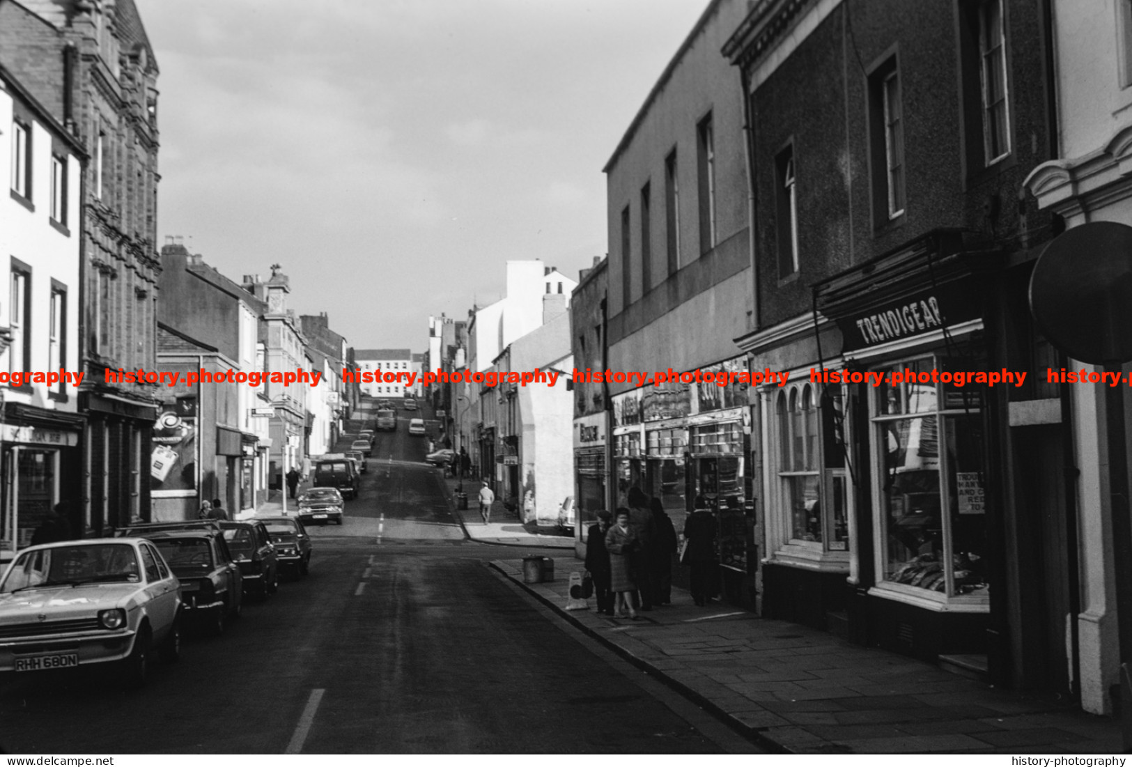 Q002789 Maryport. Crosby Street. Cumbria. 1975 - REPRODUCTION - Sonstige & Ohne Zuordnung