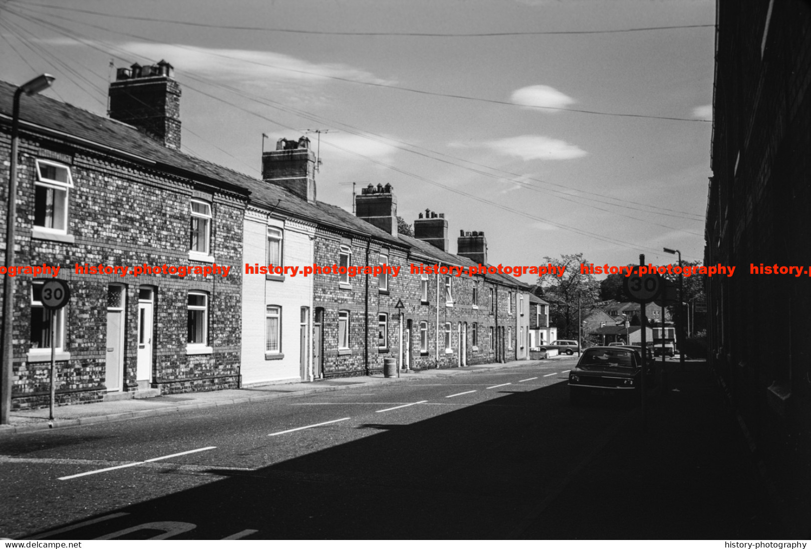 Q002799 Oxenholme. Street View. Cumbria. 1982 - REPRODUCTION - Andere & Zonder Classificatie