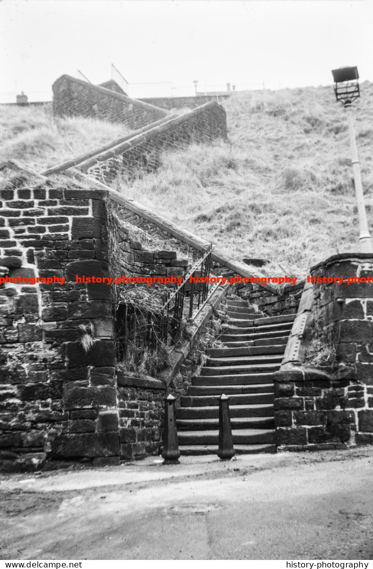 Q003379 Maryport. Steps To Harbour. Cumbria. 1973 - REPRODUCTION - Altri & Non Classificati