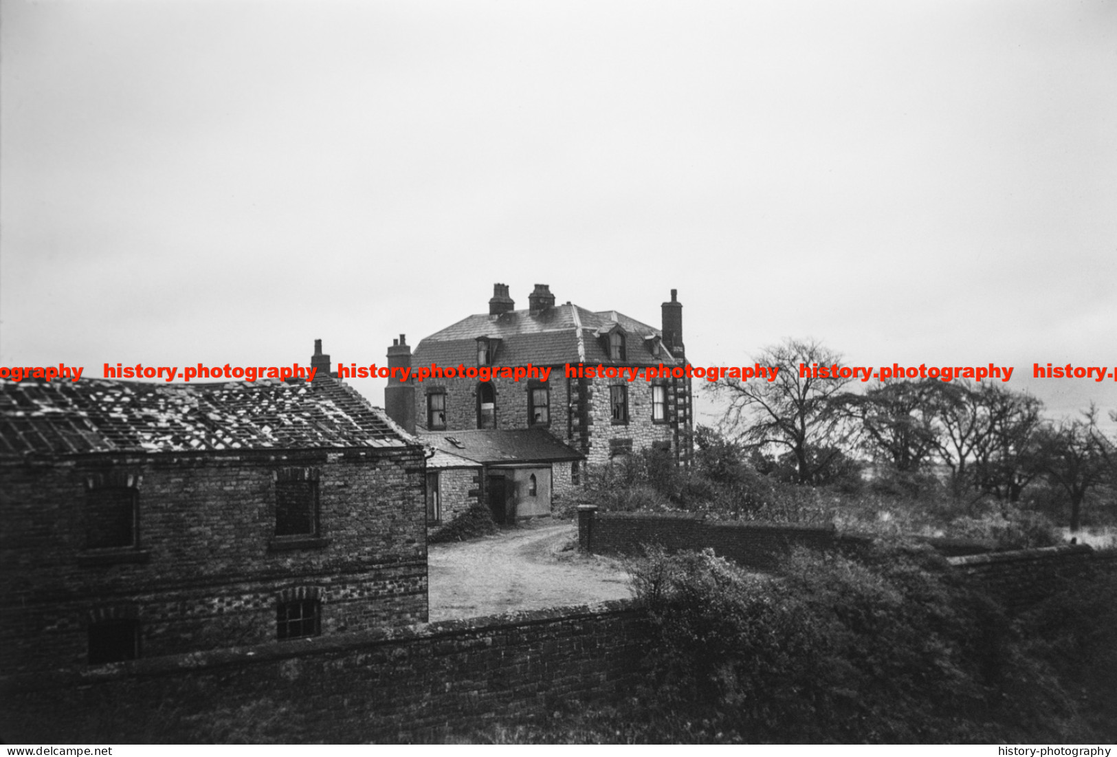 Q003344 Managers House. Millom. Cumbria. 1974 - REPRODUCTION - Altri & Non Classificati