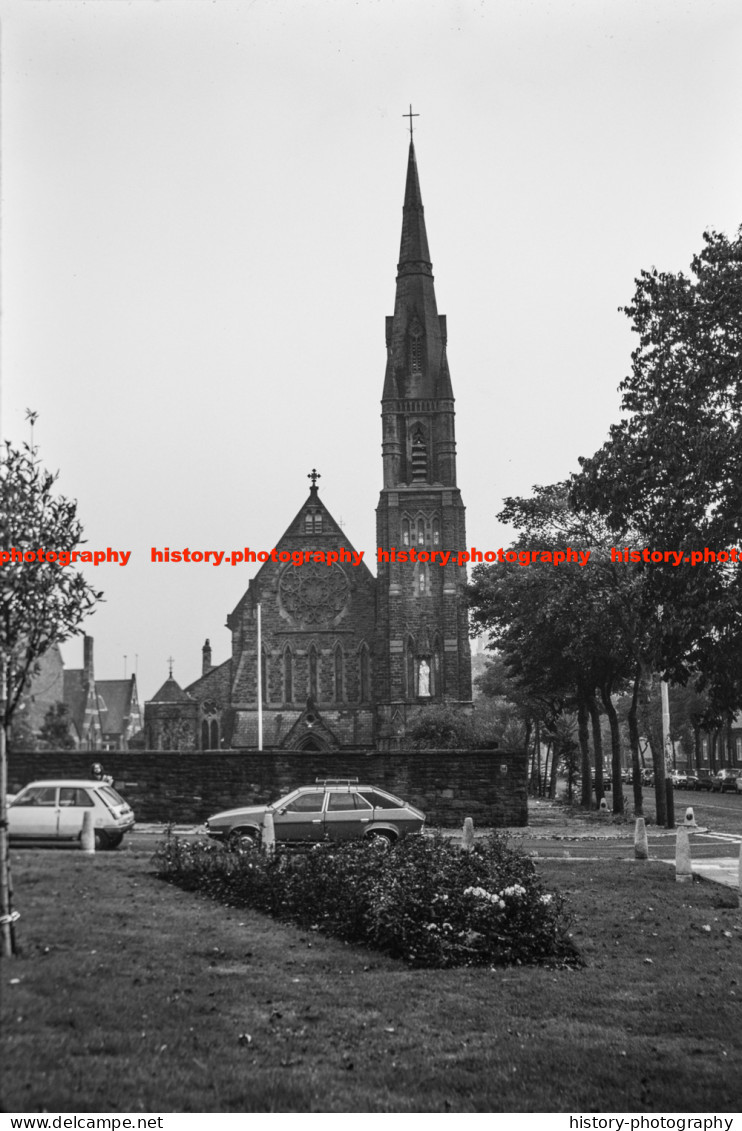 Q003308 St Mary Of Furness Church. Barrow In Furness. 1981 - REPRODUCTION - Autres & Non Classés