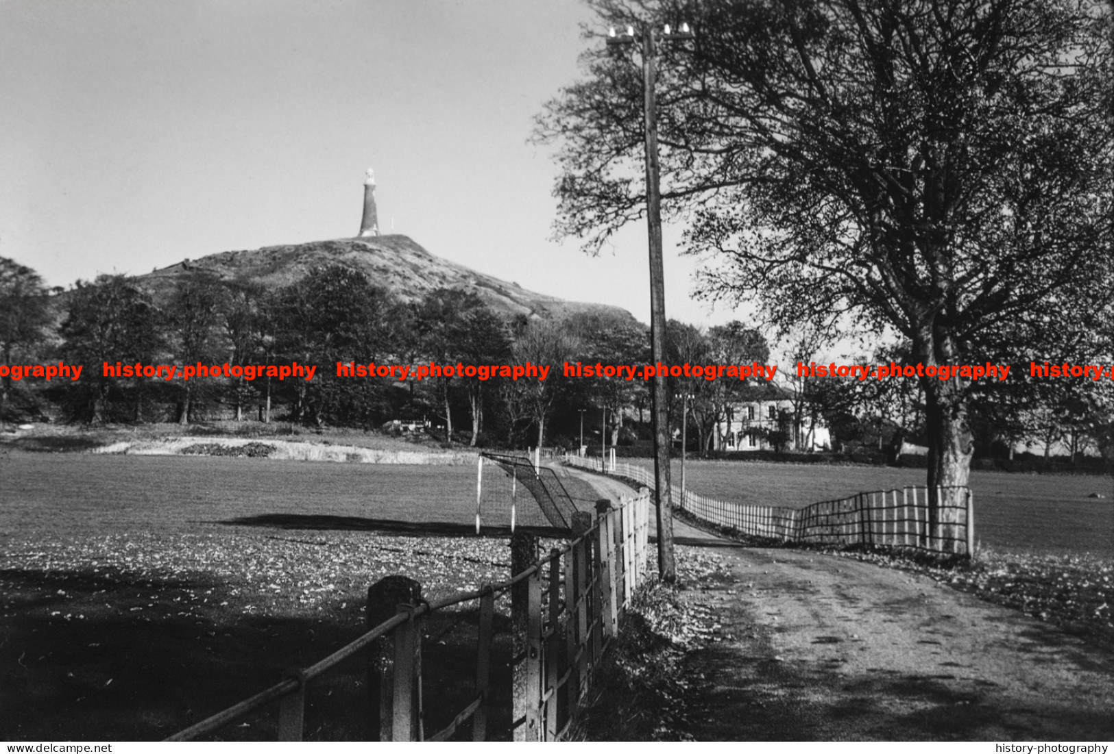 Q003289 Ulverston. John Barrow Monument On Hoad Hill. 1967 - REPRODUCTION - Autres & Non Classés