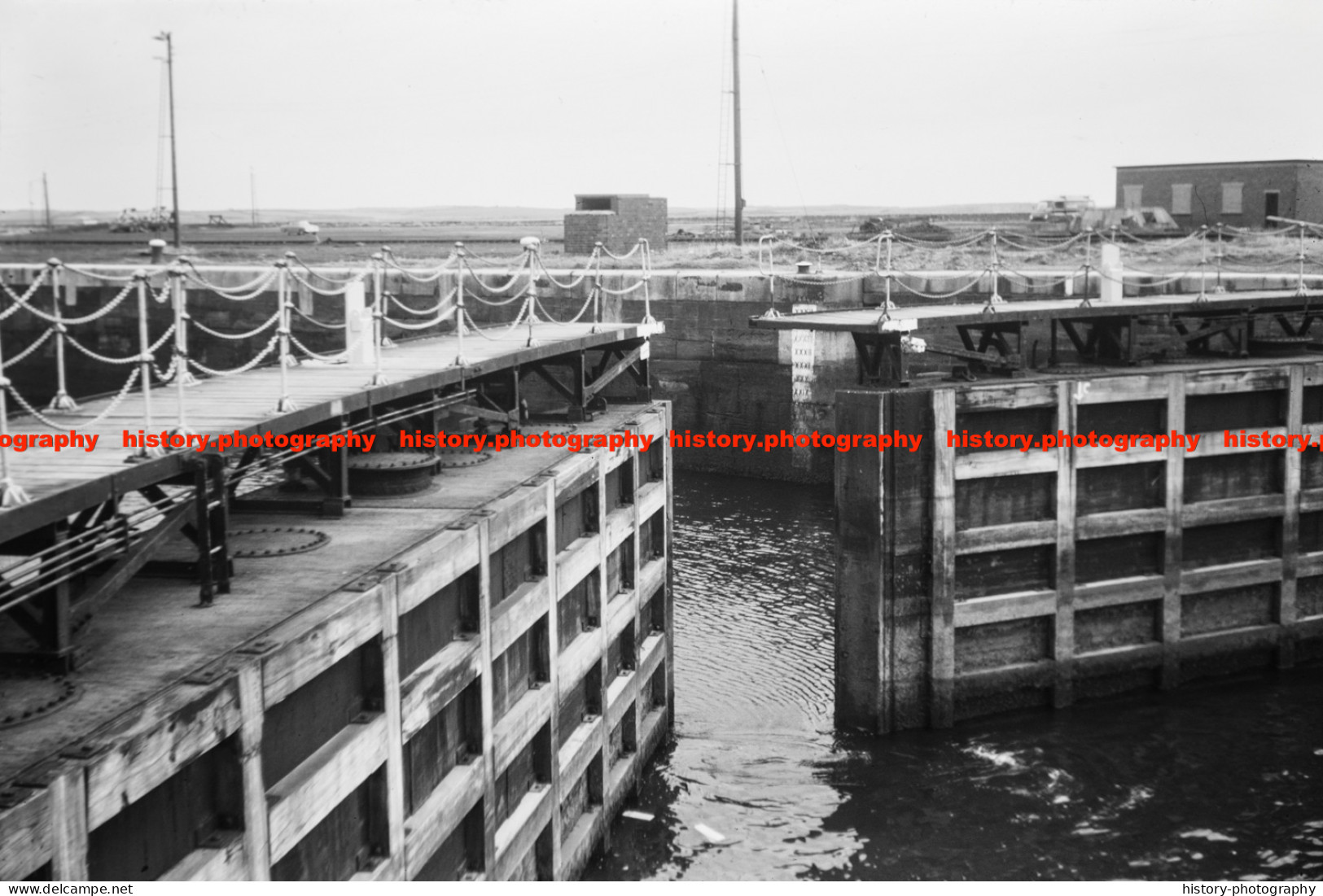 Q003249 Dock Basin. Barrow In Furness. Cumbria. 1974 - REPRODUCTION - Altri & Non Classificati