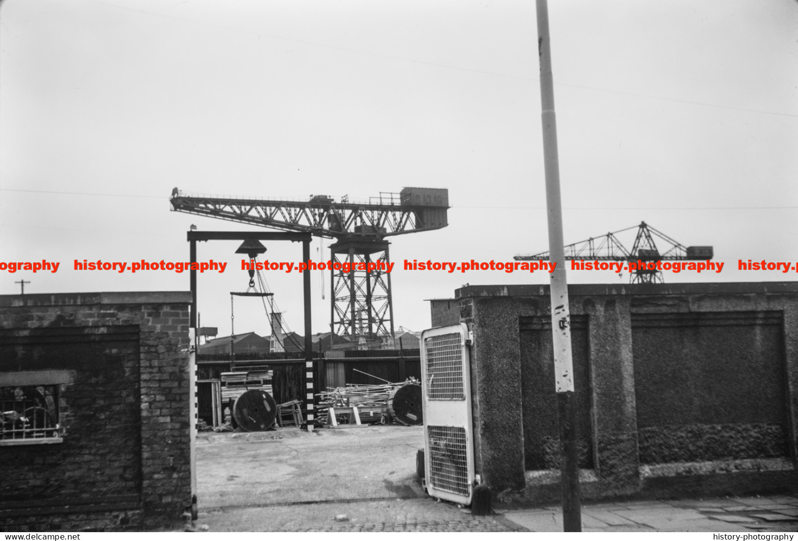 Q003224 Old Railway Yard. Barrow In Furness. 1974 - REPRODUCTION - Altri & Non Classificati