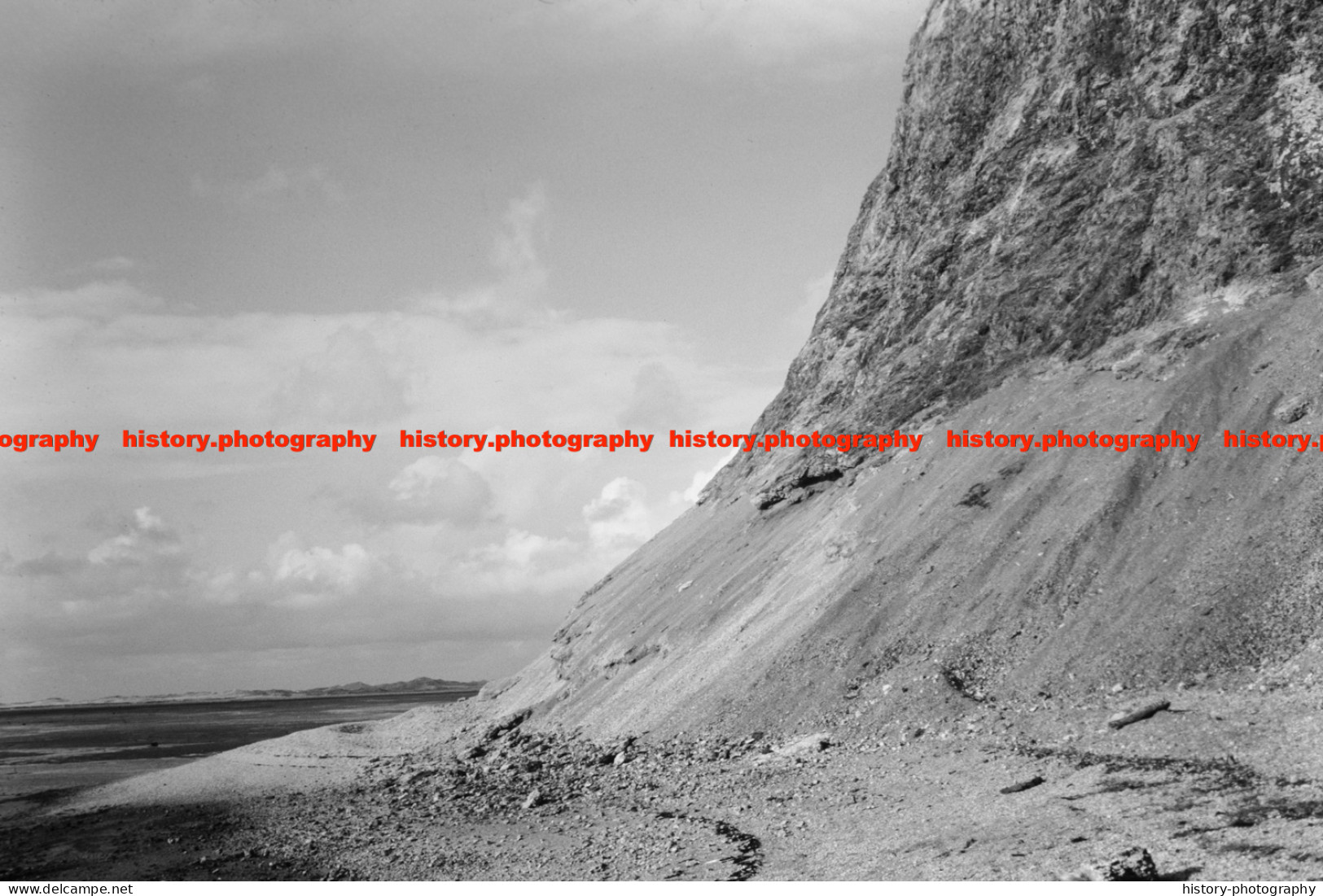 Q003221 Slag Heap Cliff. Cocken. Barrow In Furness. 1979 - REPRODUCTION - Autres & Non Classés