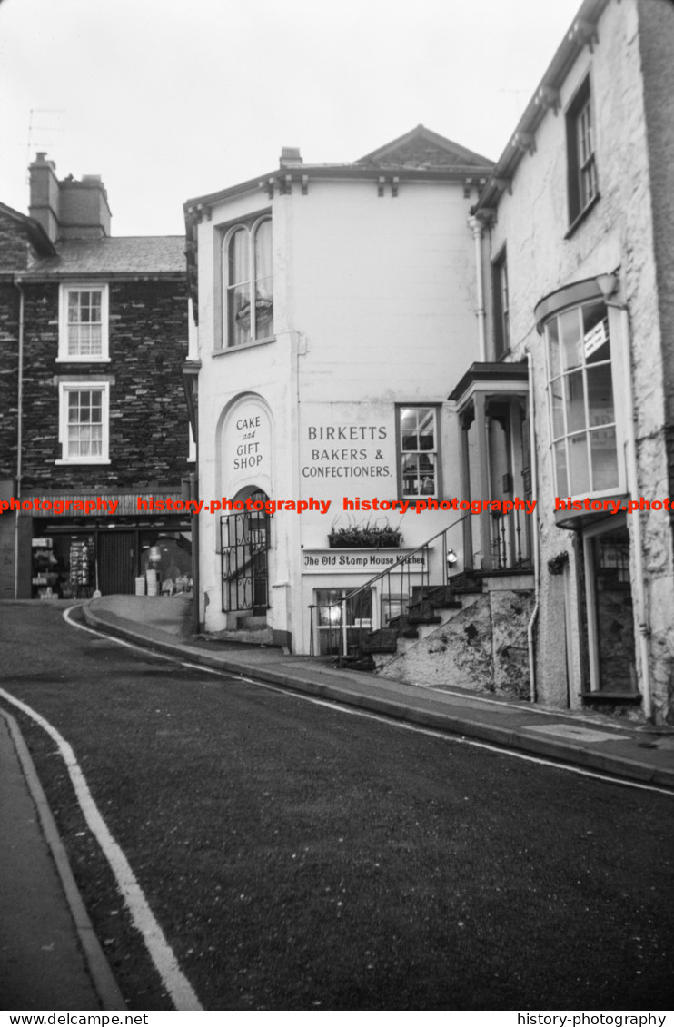 Q003149 Ambleside. Church Street. Cumbria. 1977 - REPRODUCTION - Andere & Zonder Classificatie