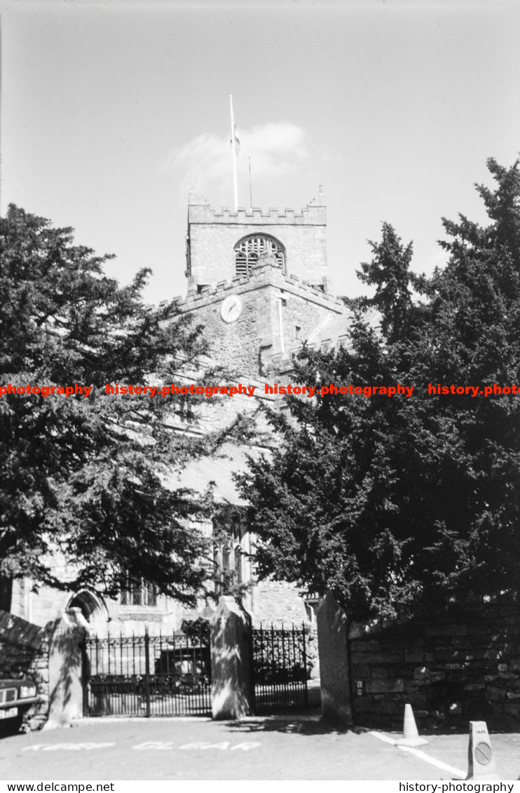 Q003137 Cartmel Priory. Cumbria. 1979 - REPRODUCTION - Altri & Non Classificati