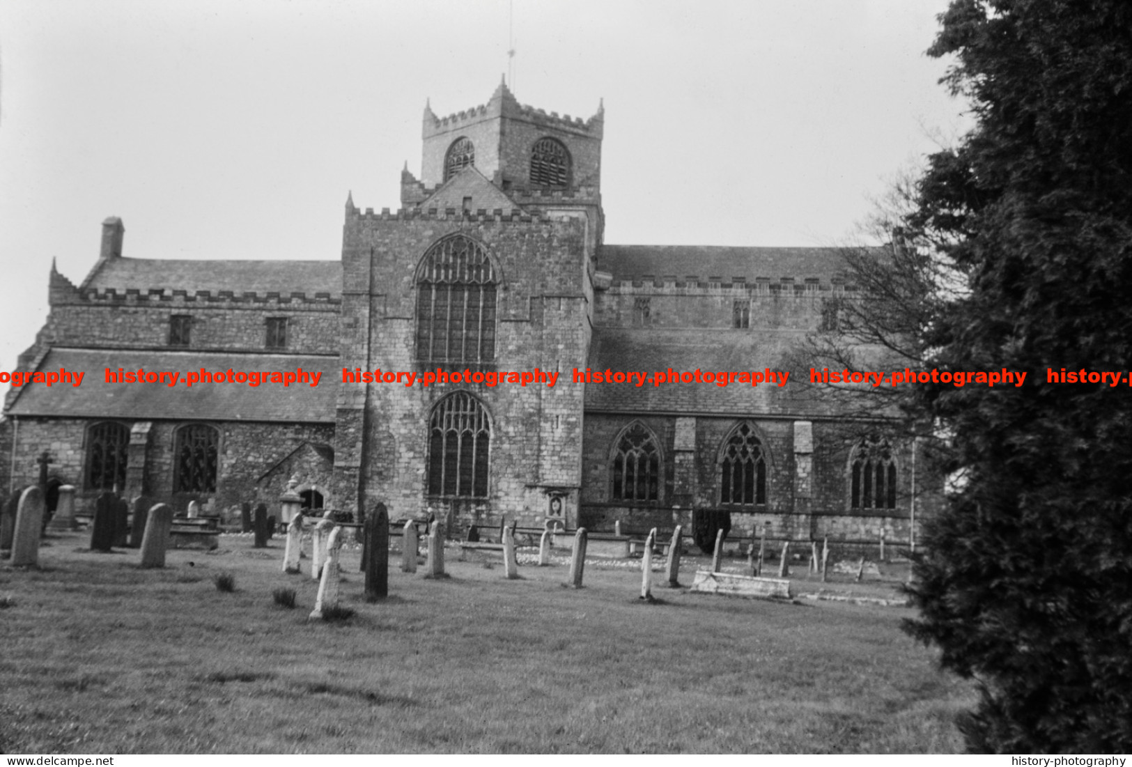 Q003138 Cartmel Priory. Cumbria. 1964 - REPRODUCTION - Autres & Non Classés
