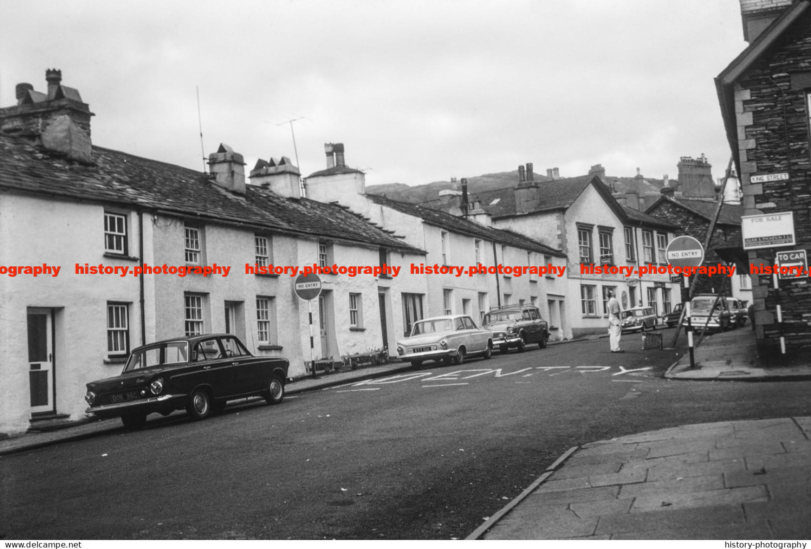 Q003114 Ambleside. Church St. King St. Cumbria. 1965 - REPRODUCTION - Autres & Non Classés