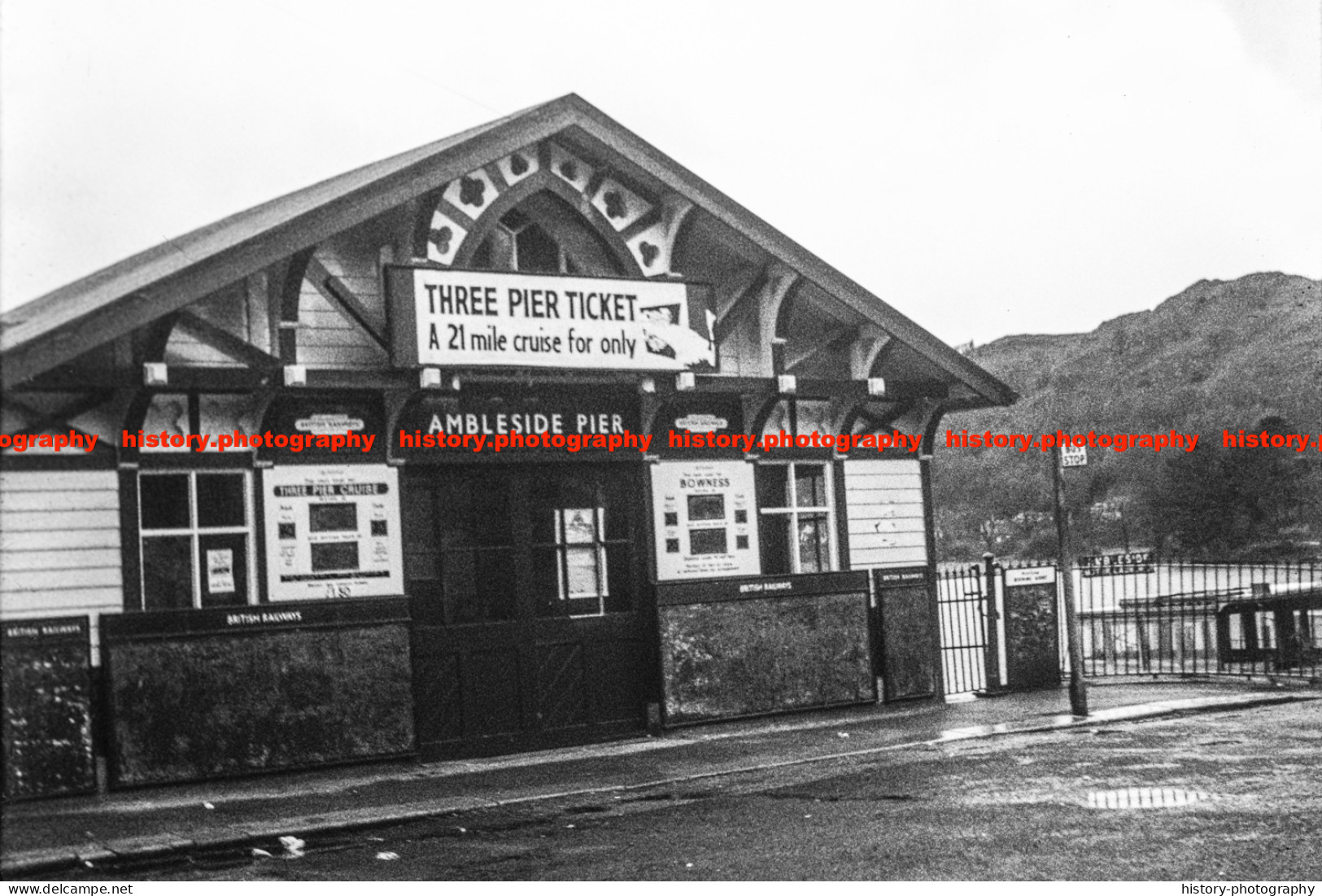 Q003742 Ambleside Pier. Cumbria. 1971 - REPRODUCTION - Sonstige & Ohne Zuordnung