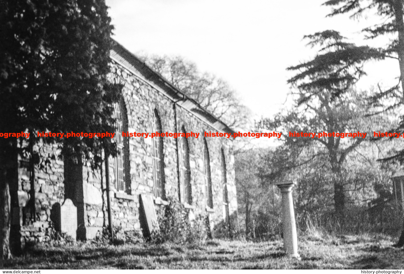 Q003737 Ambleside. St. Annes Church. Cumbria. 1969 - REPRODUCTION - Autres & Non Classés