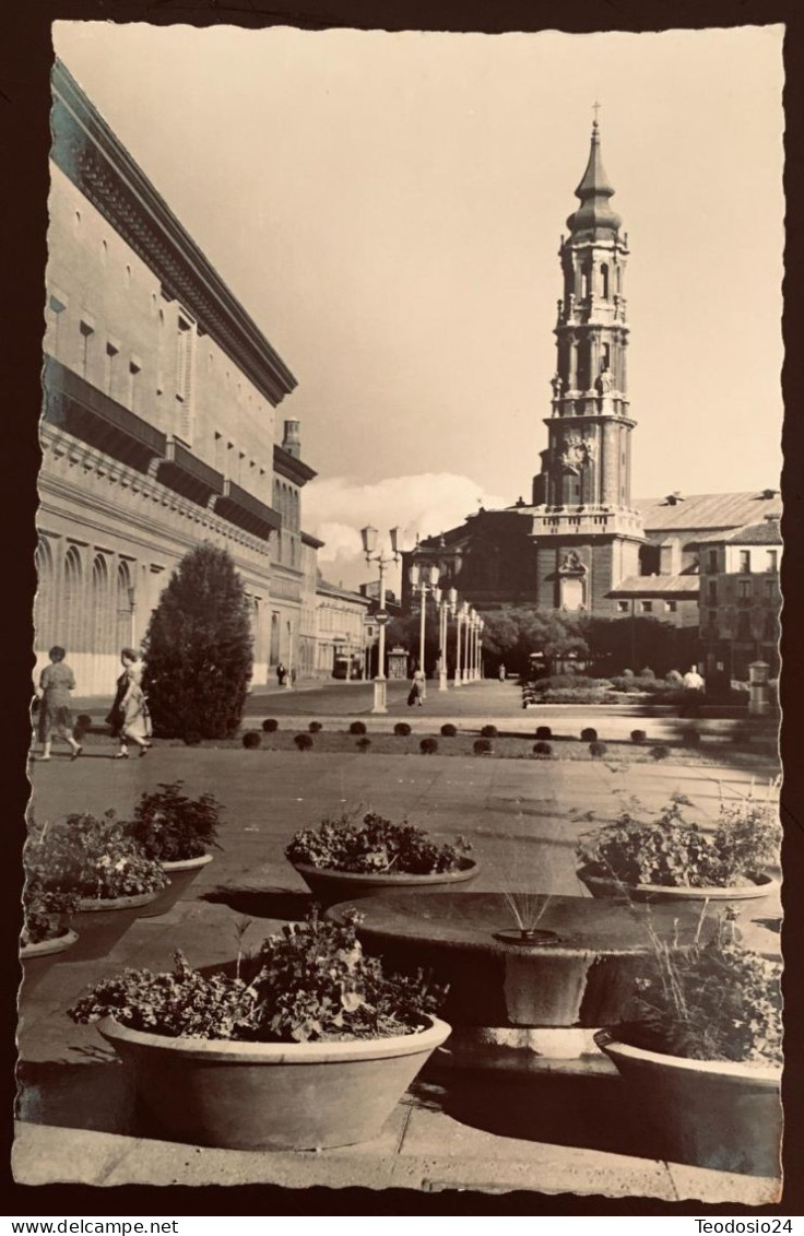 Zaragoza. Plaza De Nuestra Señora Del Pilar Y Catedral De La Seo. - Zaragoza