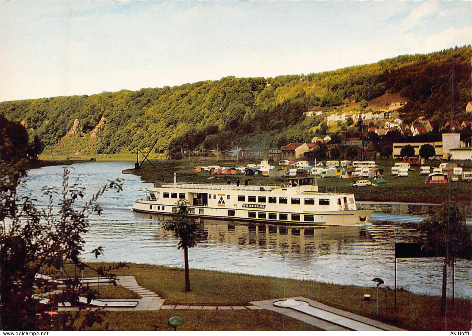 Bad Karlshafen - Blick über Die Weser Mit Campingplatz Und Minigolfplatz - Bad Karlshafen