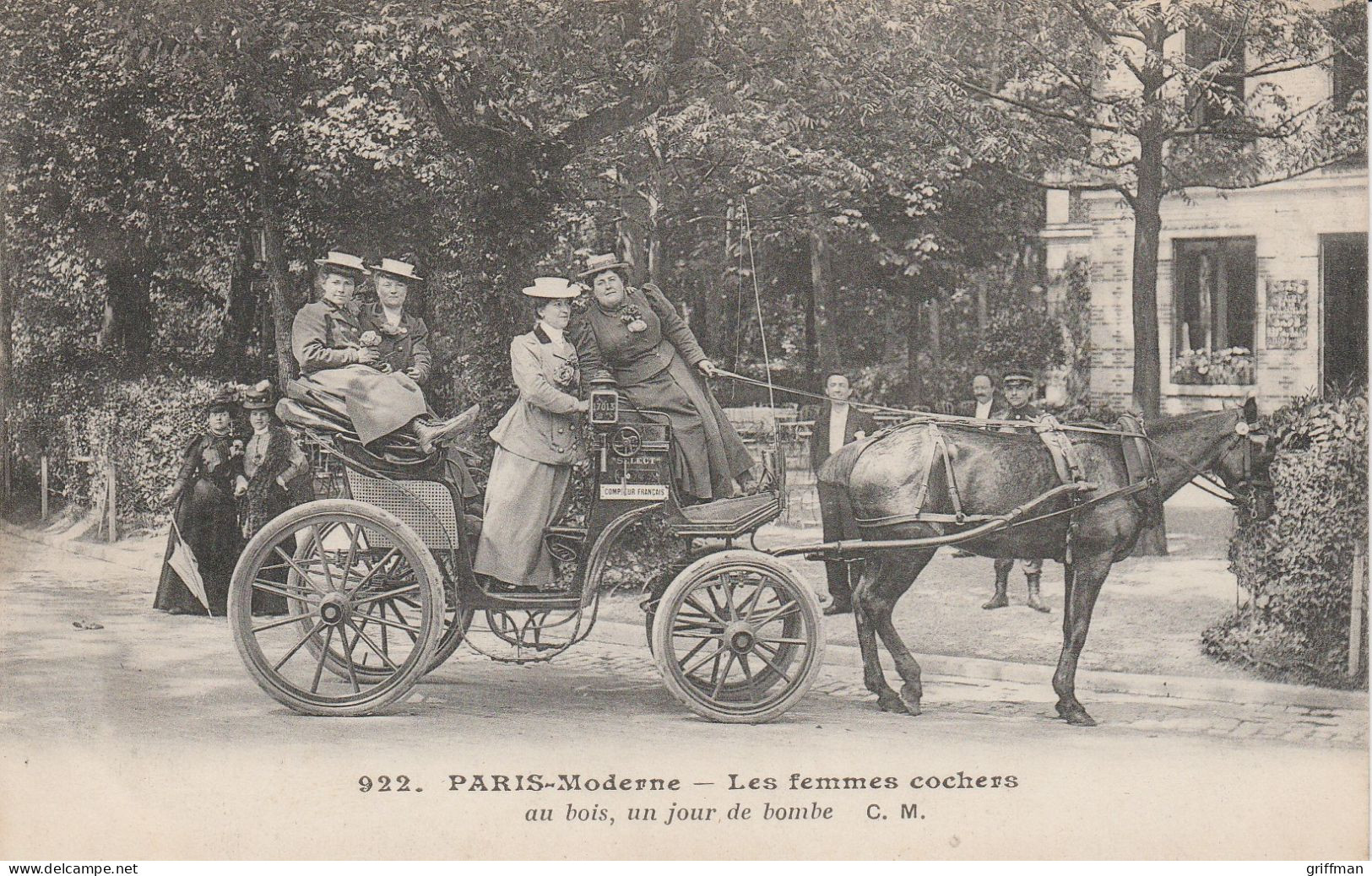 PARIS MODERNE LES FEMMES COCHERS AU BOIS UN JOUR DE BOMBE 1908 TBE - Artesanos De Páris