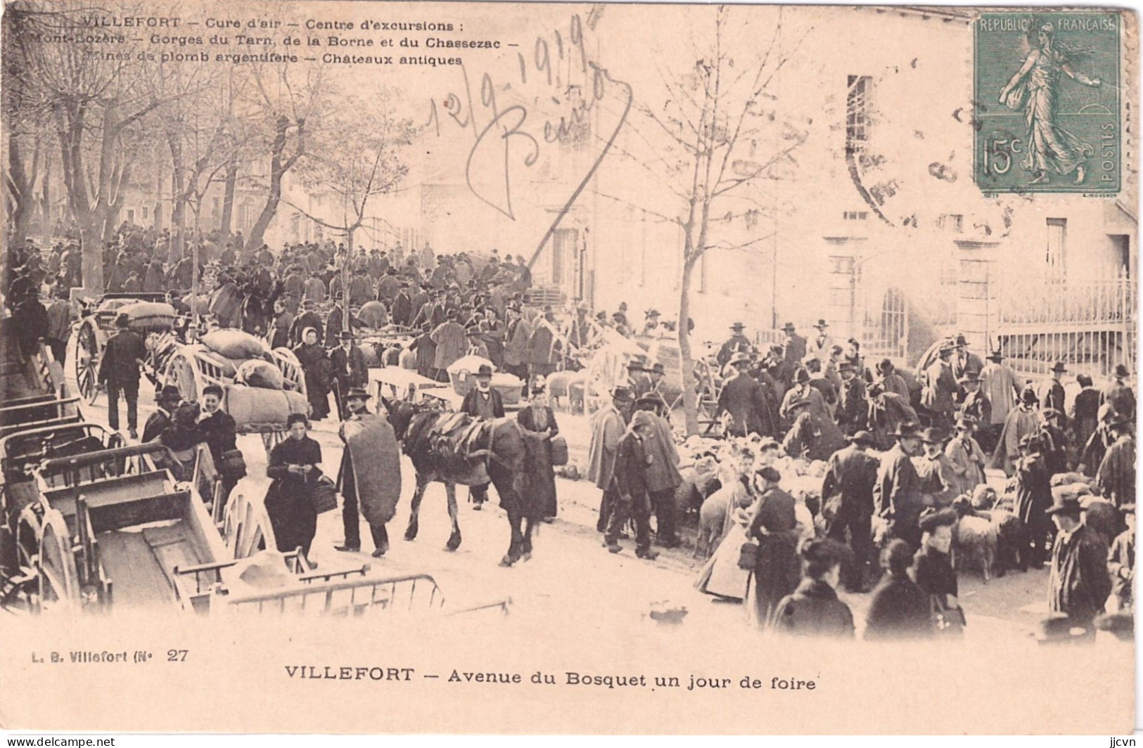 *48* - Lozère - Villefort - Avenue Du Bosquet Un Jour De Foire - Villefort