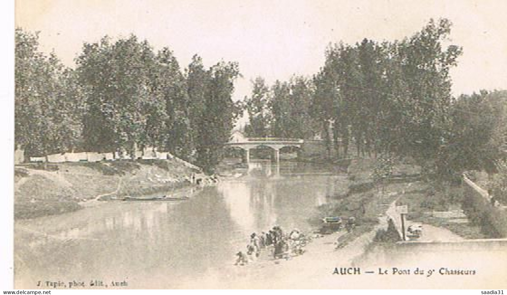 32  AUCH  LE PONT DU 9° CHASSEURS   LAVEUSES - Auch