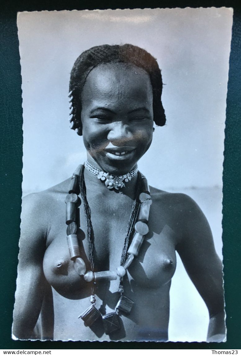 Jeune Femme De Haute-Volta, Lib Pociello, N° 946 - Burkina Faso