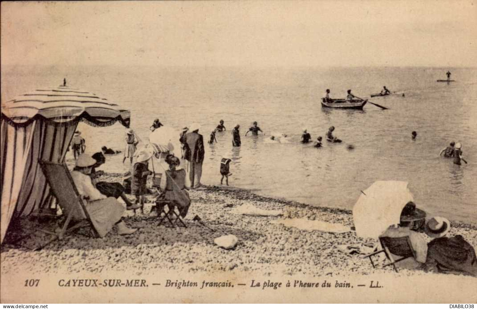 CAYEUX-SUR-MER    ( SOMME )    BRIGHTON FRANCAIS  .  LA PLAGE A L ' HEURE DU BAIN - Cayeux Sur Mer