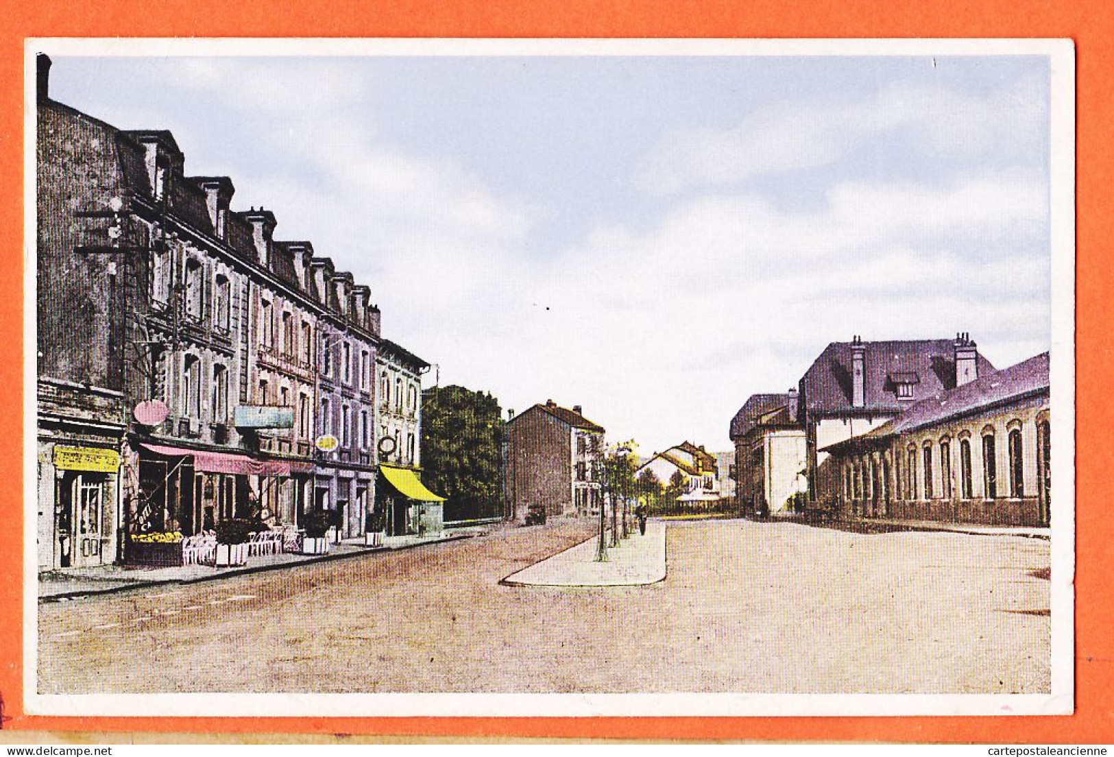 26175 / ⭐ LONGUYON 54-Meurthe Moselle Place De La GARE 1930s COMBIER - Longuyon