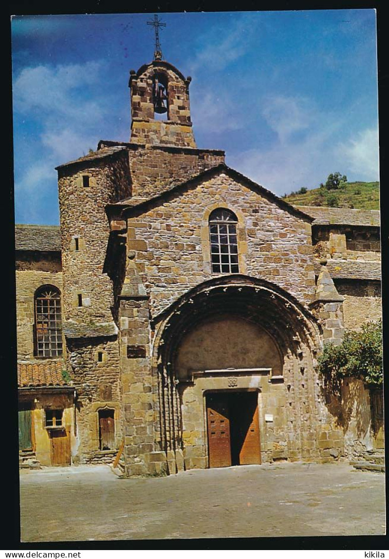 CPSM / CPM 10.5 X 15 Haute-Loire BLESLE L'Eglise Saint Pierre (XII° Siècle) - Blesle