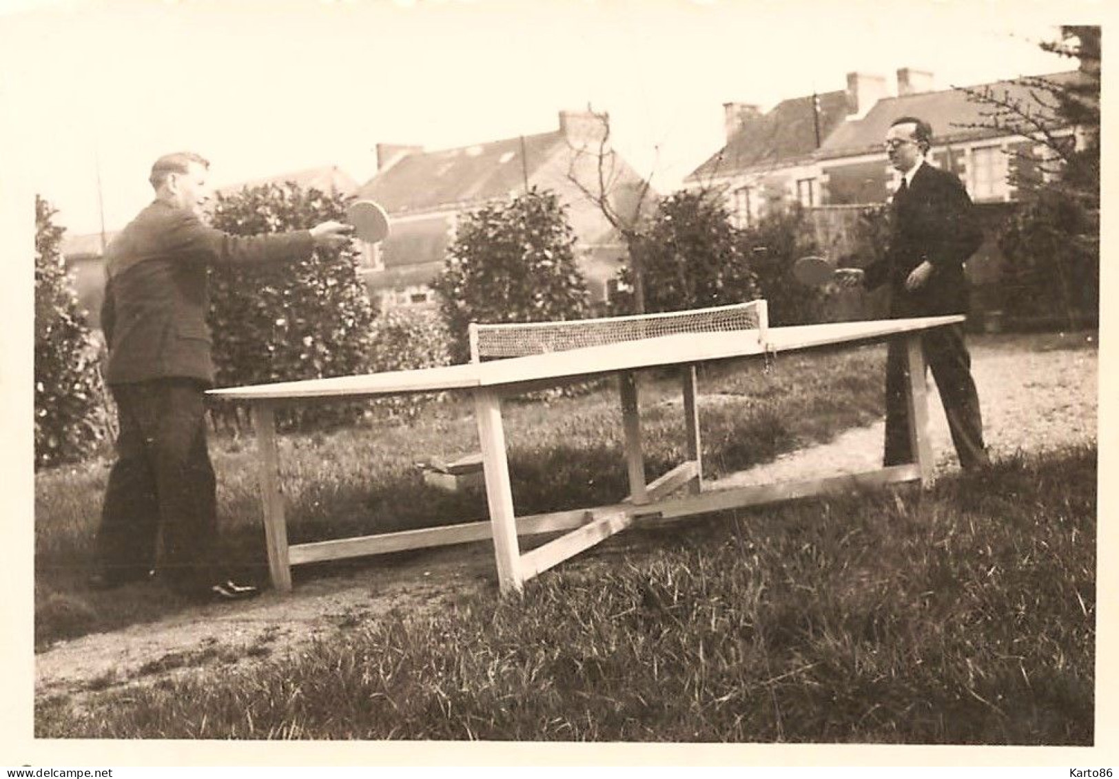 Tennis De Table * Joeurs De Ping Pong * Table Ancienne , Sport * Photo Ancienne 8.5x6cm - Tafeltennis